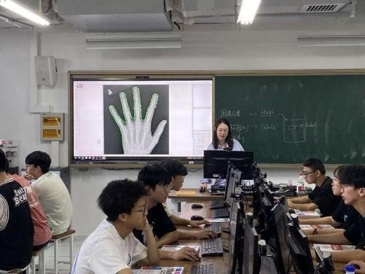 中软国际等领军企业携手