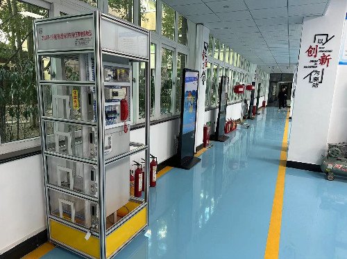 职业发展路径清晰 更多阅读
