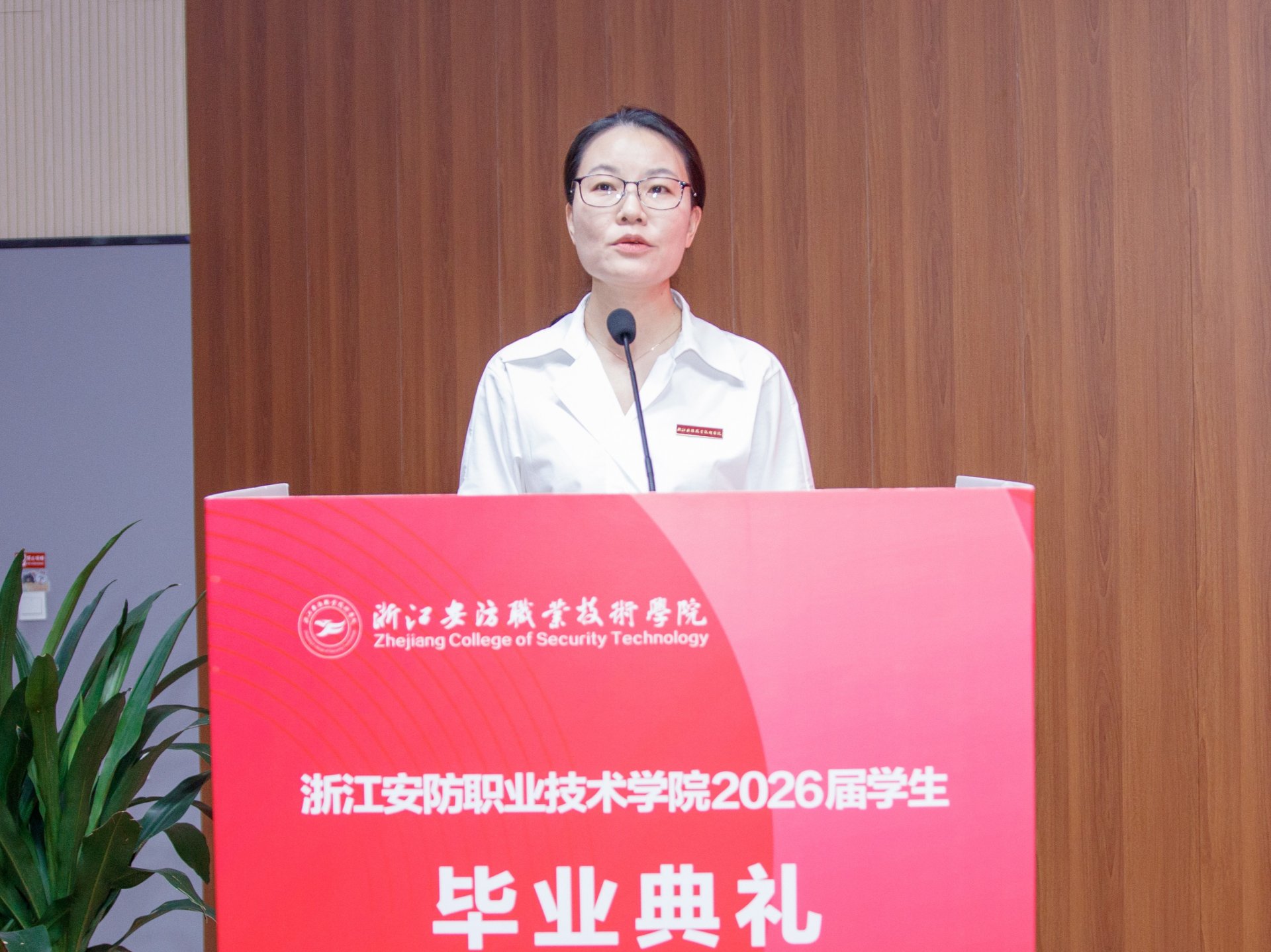 志愿服务……一幕幕画面定格了青春记忆